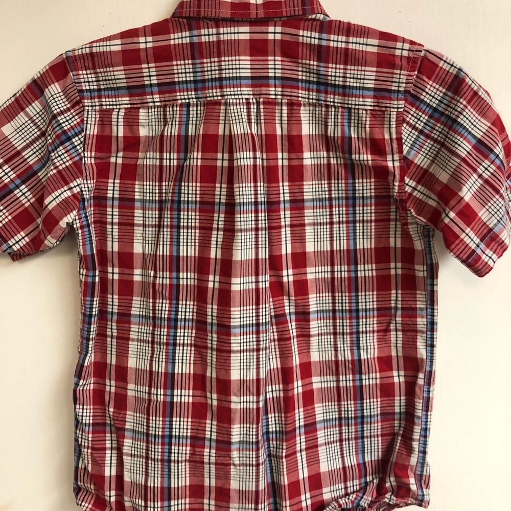 Red and blue plaid short sleeve shirt